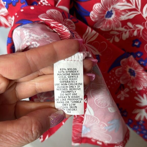 Katherine Way Marco Stretch Tunic. Size Medium. - Picture 7 of 7